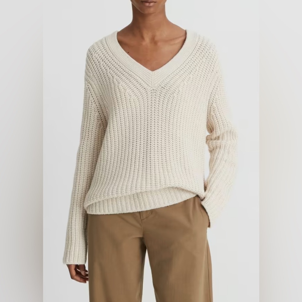 VINCE Shaker Rib Wool and Cashmere Blend V Neck  Neutral Minimalist Sweater XL